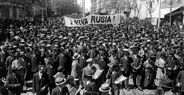 The ultra-left PCE was initially left out of the trend towards workers’ unity of 1933-34 / Image: public domain